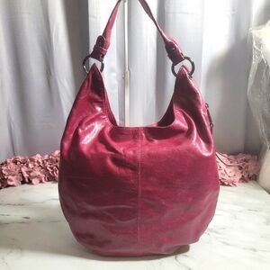HOBO The Original Leather Berry Pink Vintage 'Gardner' True Hobo Shoulder Bag